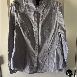 White House Black Market Men's Pinstripe Button Down Shirt